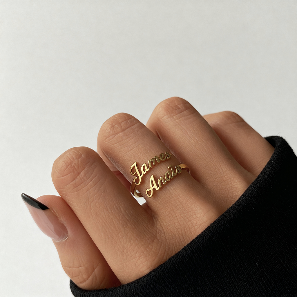 Anel Ajustável com Nome "Double Script"