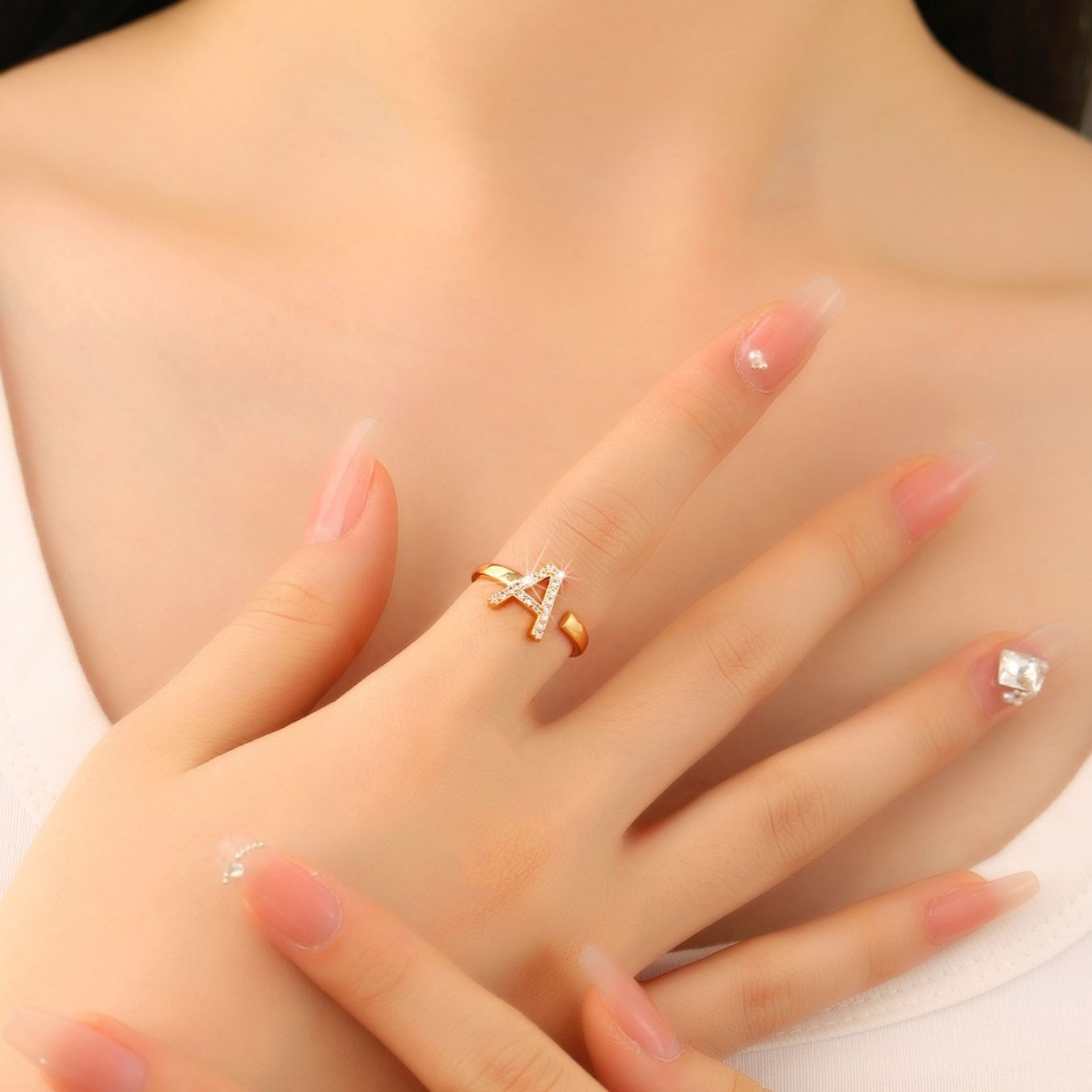 Anel Ajustável com Inicial "Twinkle"
