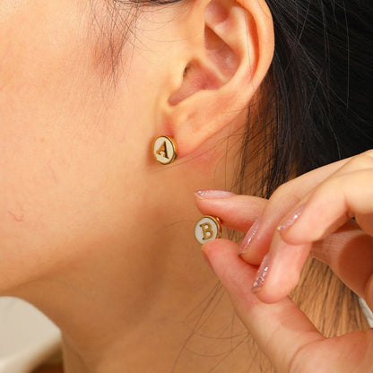 Brincos com Iniciais "Vintage"