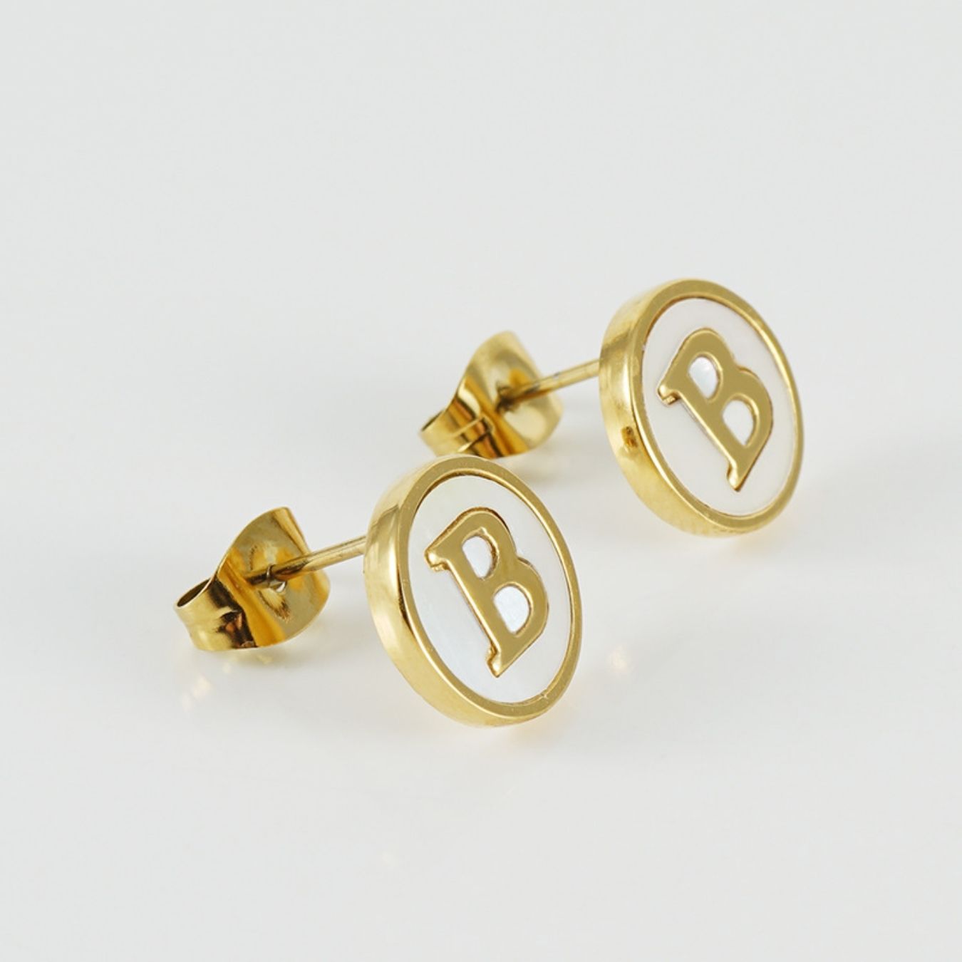 Brincos com Iniciais "Vintage"