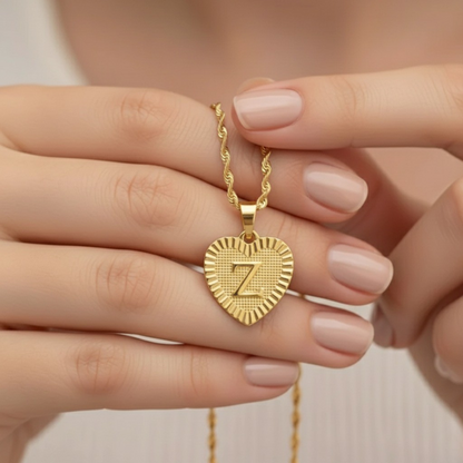 Colar Inicial "Amor Dourado"