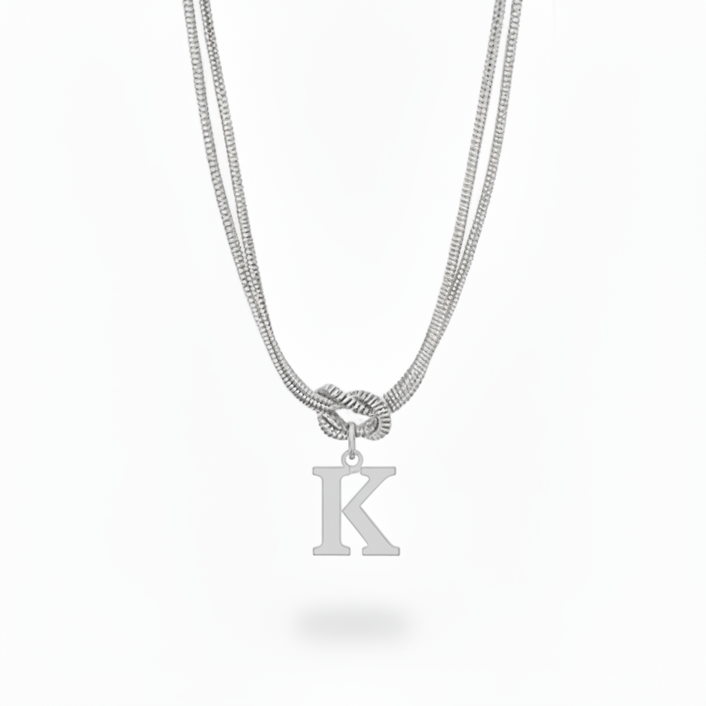 Colar Inicial "Alphabet Knot"