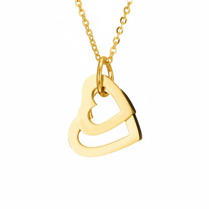 Colar com Nome "Nested Hearts"