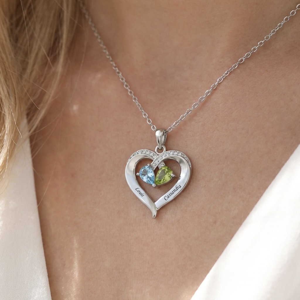Colar com Nome "Entwined Hearts"