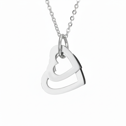 Colar com Nome "Nested Hearts"